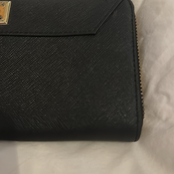 Calvin Klein checkbook wallet - Picture 3 of 6